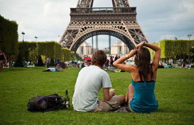 Eiffel Tower Champs De Mars Lägenhet Paris Exteriör bild